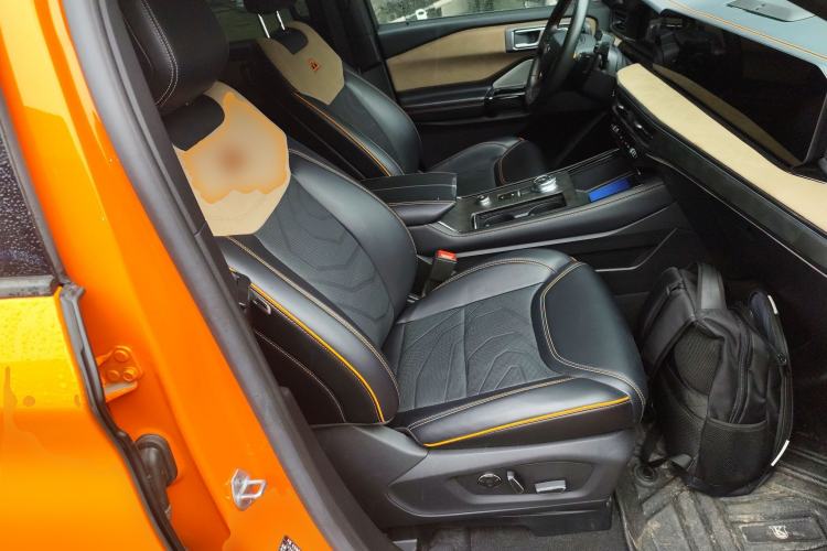 Used Ford Explorer 2024 2.3T EcoBoost Kunlun Peak Edition 7-Seater
