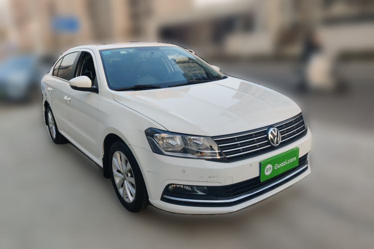 Used Volkswagen Lavida 2017 1.6L Manual Comfort Edition
