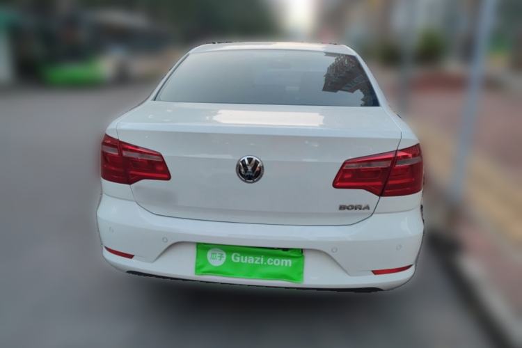 Used Volkswagen Bora 2013 1.6L Automatic Fashion Model
