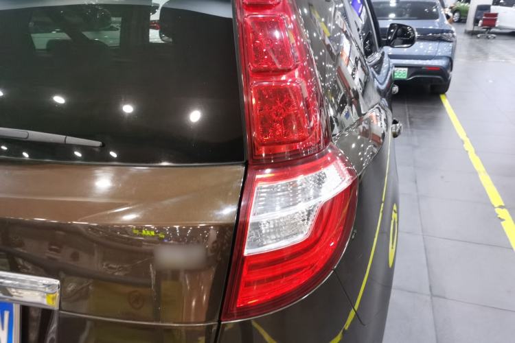 Used Geely Auto GX7 2014 1.8L Manual Elite Model
