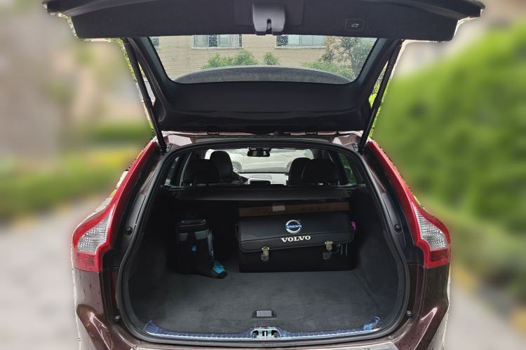 Used Volvo XC60 2015 T5 AWD Smart Drive Edition Trunk