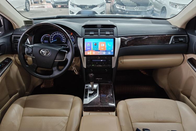 Used Toyota Camry 2015 2.0G Premier Edition
