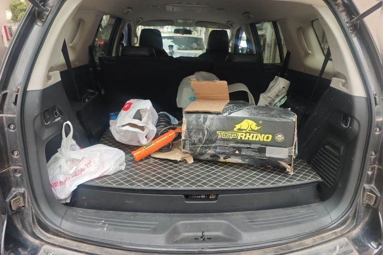 Used Isuzu mu-X 2017 3.0T Four-Wheel Drive Automatic Luxury 7-Seater China V Emission Standard