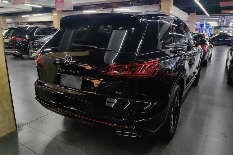 Used Volkswagen Touareg 2022 3.0 TSI Luxury Edition Black Diamond Sport Package