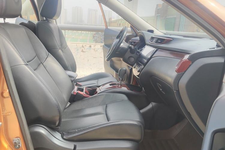 Used Nissan X-Trail 2015 2.0L CVT Comfort MAX Edition 2WD