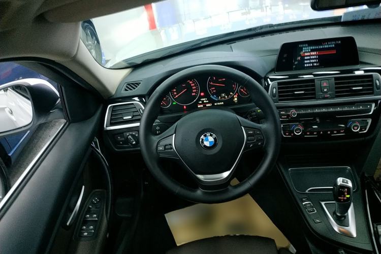 Used BMW 3 Series 2018 320Li Fashion Model
