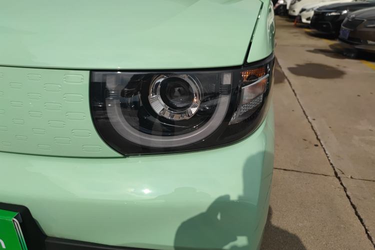 Used Chery New Energy QQ Ice Cream 2022 120km Milkshake Phosphate Lithium-Iron Exterior 5