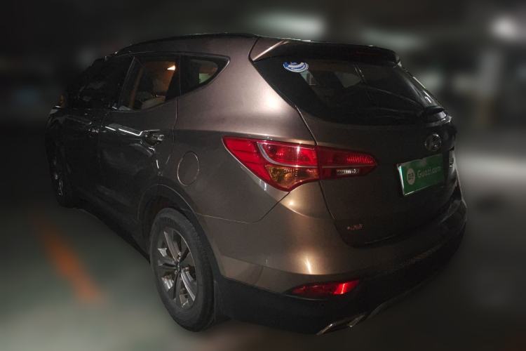 Used Hyundai Santa Fe 2013 2.4L Automatic 4x4 Smart Version Rear Left 45 Deg