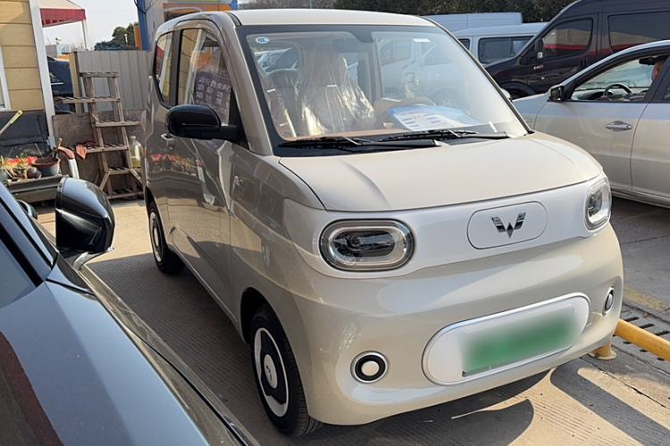 Used Wuling Hongguang MINIEV 2024 3rd Generation 215km Youth Edition
