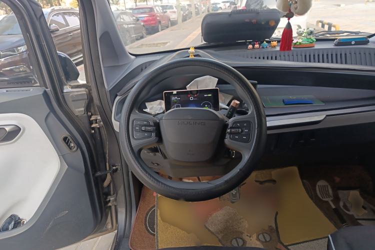 Used Wuling NAMMIEV 2021 Playful Model – High-Power Version
