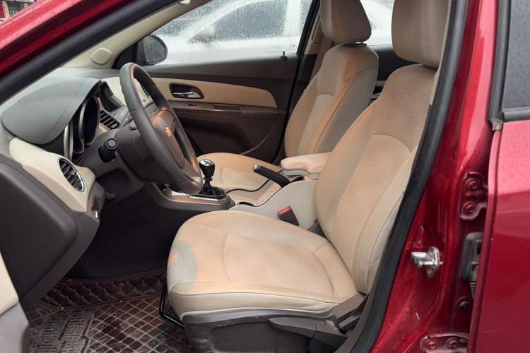 Used Chevrolet Cruze 2015 1.5L Classic SE MT