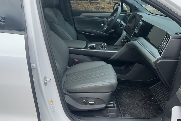 Used BYD Song L DM-i 2025 Intelligent Driving Version 112 km Beyond-Range Type Right Front Seat