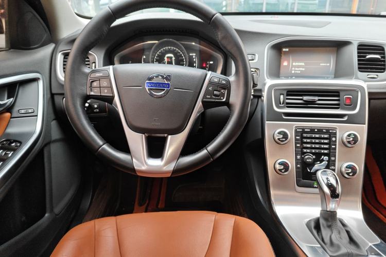 Used Volvo S60 2017 S60L T4 Smart Range Edition
