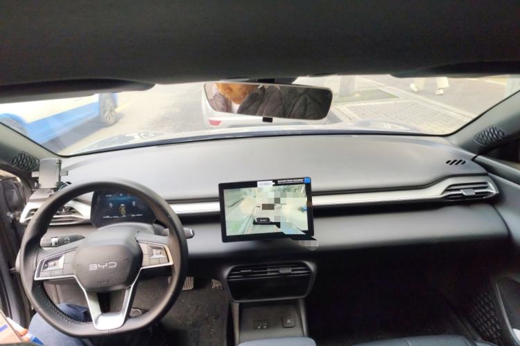 Used BYD e7 2025 Model 520 Smart Mobility Edition
