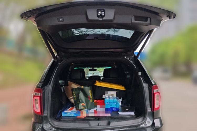 Used Ford Explorer 2013 3.5L Deluxe Model
