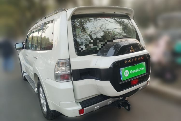 Used Mitsubishi Pajero 2020 3.0L Automatic Standard Edition
