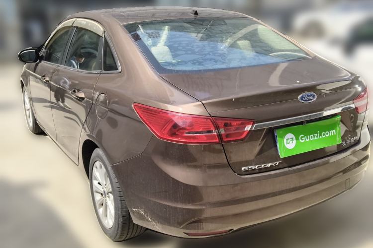 Used Ford Escort 2015 1.5L Automatic Fashion Model
