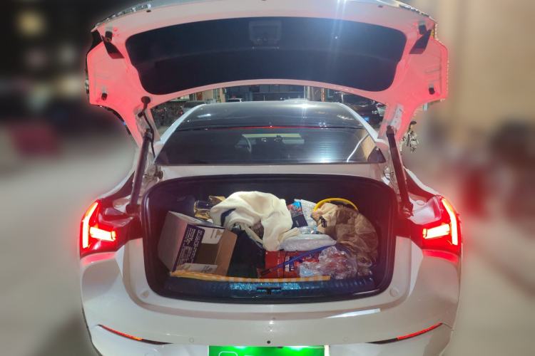 Used NETA S 2022 Extended-Range Version 1160 km Range Rear-Wheel-Drive Compact Edition Trunk