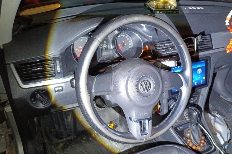 Used Volkswagen Bora 2014 1.6L Automatic Comfort Model Steering Wheel