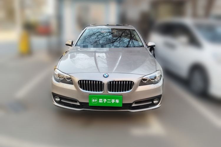 Used BMW 5 Series 2014 520Li Elegant Model
