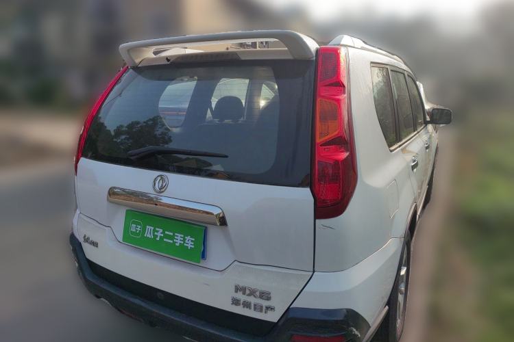 Used Dongfeng Fengdu MX6 2015 2.0L CVT Two-Wheel Drive Dream Edition
