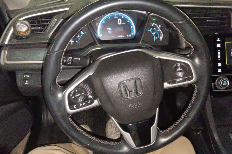 Used Honda Civic 2016 220TURBO CVT Prestige Edition
