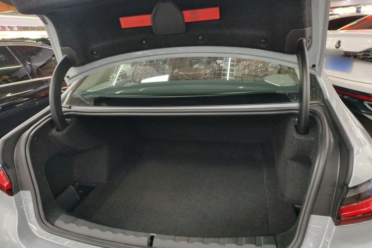 Used BMW 3 Series 2025 330Li M Sport Shadowline Package Trunk