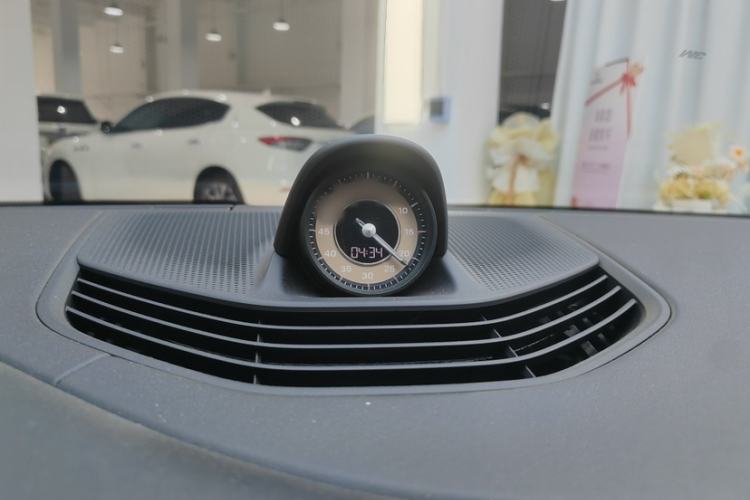 Used Porsche Taycan 2022-Year Updated Taycan