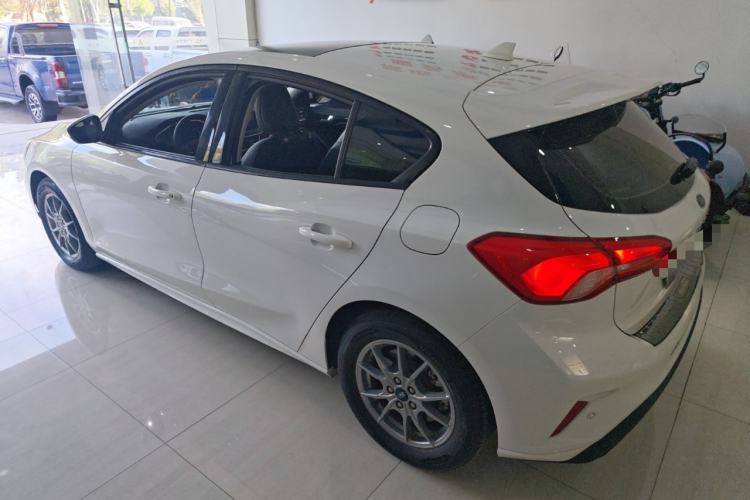 Used Ford Focus 2021 Hatchback EcoBoost 180 Automatic Titanium Edition
