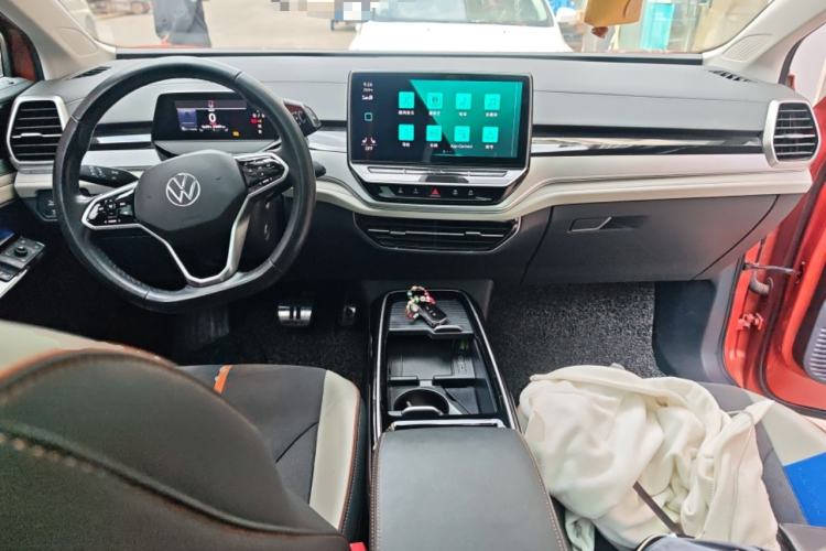 Used Volkswagen ID.6 CROZZ 2021 High-Performance PRIME Edition Center Console