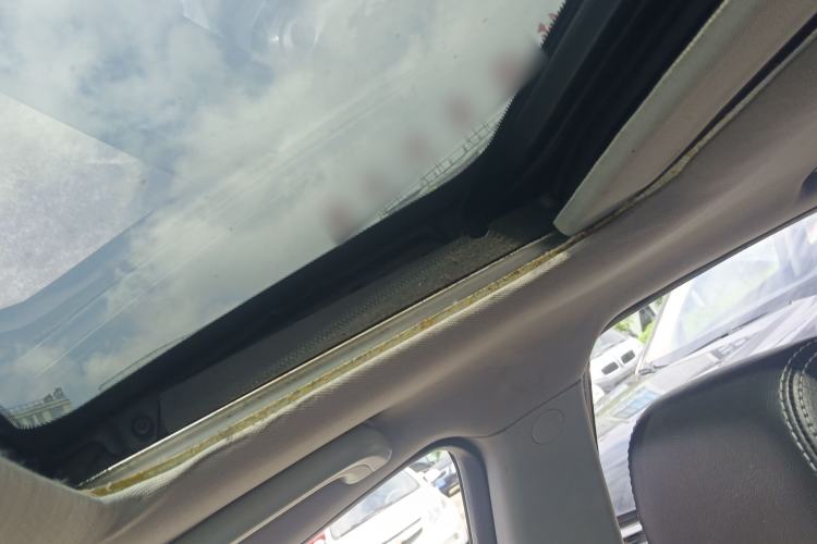 Used Geely Auto Emgrand 2016 Sedan 1.5L CVT Upward Version Headliner