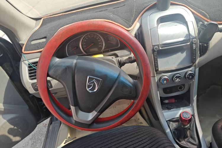 Used Baojun 630 2012 1.5L DVVT manual comfort version

