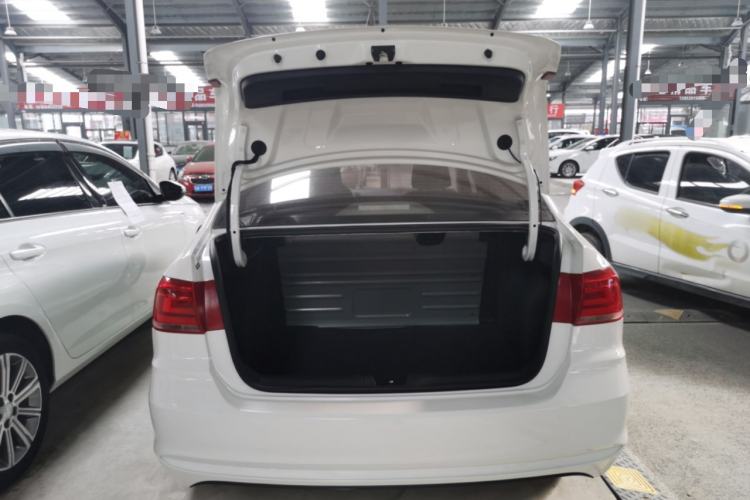 Used Volkswagen Santana 2021 1.5L Automatic Fashion Edition Trunk