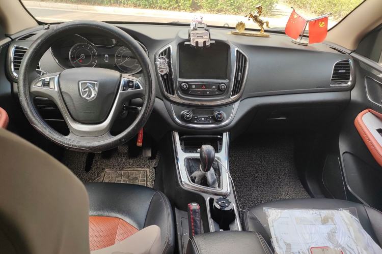 Used Baojun 560 2015 1.8L Manual Elite Edition