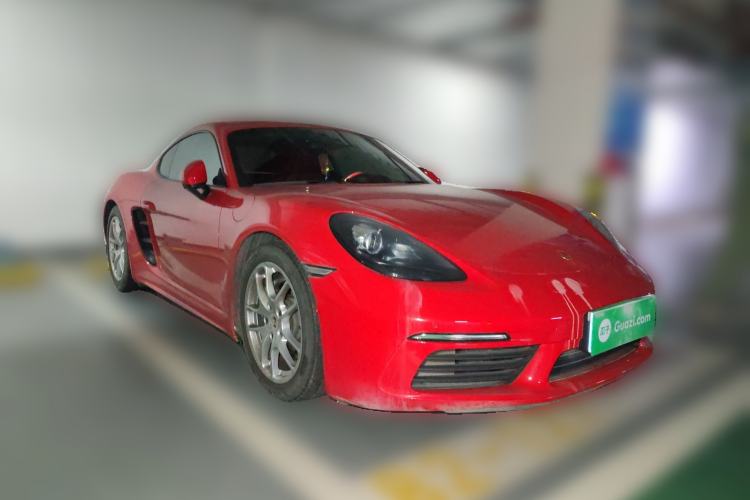 Used Porsche 718 2020 Cayman 2.0T Front Right 45 Deg