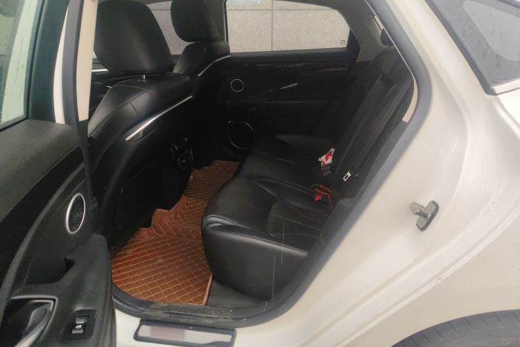 Used Geely Auto Emgrand GT 2015 1.8T Flagship Model
