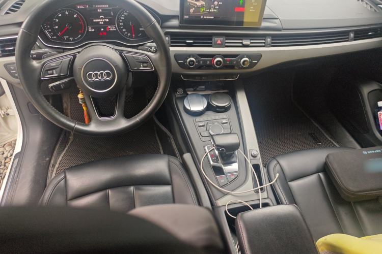 Used Audi A4L 2018 30th Anniversary Edition 30 TFSI Ambition Model