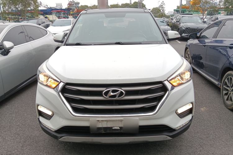 Used Hyundai ix25 2017 1.4T Automatic Smart Version
