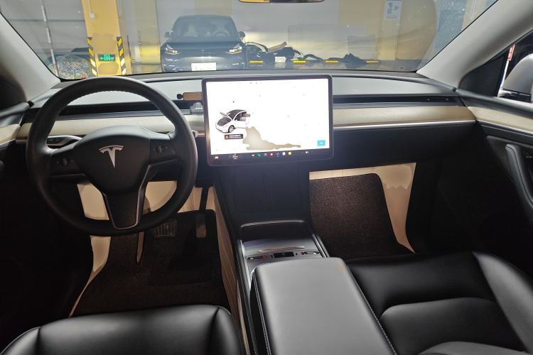 Used Tesla Model Y 2022 Revised Version Rear-Wheel Drive Center Console