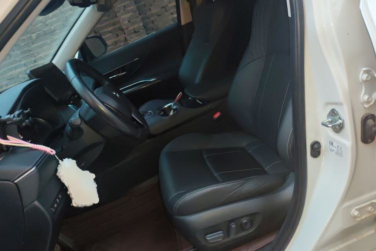 Used Toyota Harrier 2023 2.0L CVT Two-Wheel Drive Deluxe Edition