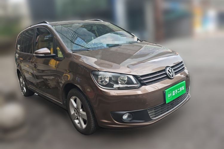 Used Volkswagen Touran 2011 1.4T Manual Zhiya Edition 5 Seats Front Right 45 Deg
