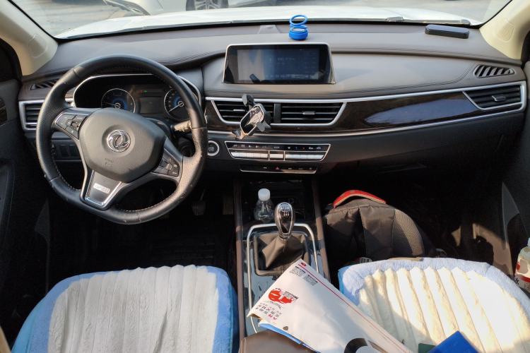 Used Dongfeng Fengon 580 2020 1.5T Manual Luxury Version
