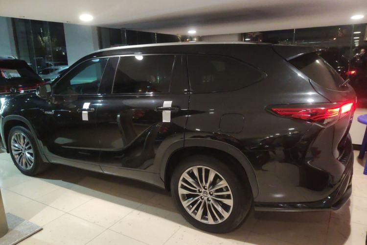 Used Toyota Highlander 2022 Dual-Engine 2.5L Four-Wheel Drive Prestige Version 7 Seats
