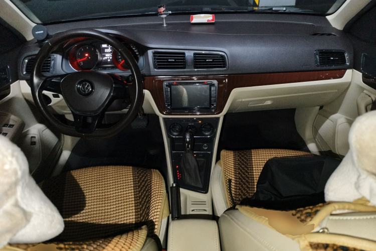 Used Volkswagen Lavida 2015 1.6L Automatic Comfort Edition