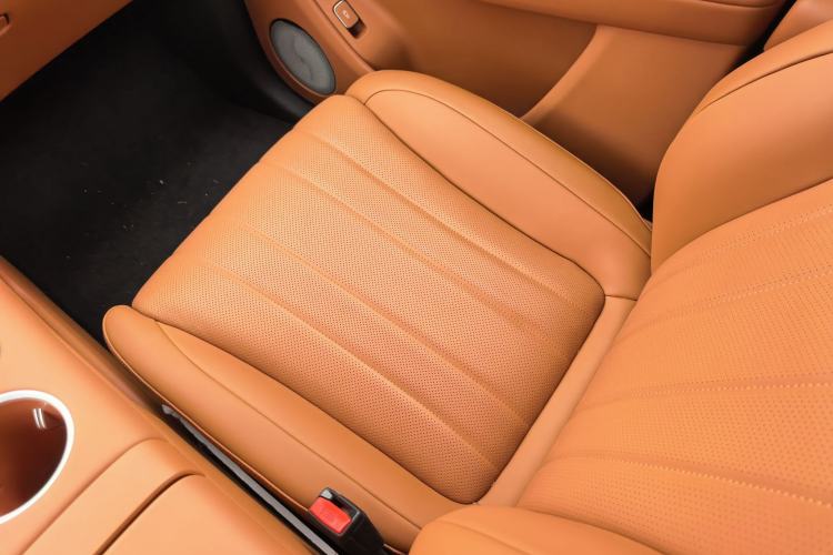 Used Hima AITO M8 2025 Extended-Range Max+ Version 53.4 kWh 5-Seater Edition
