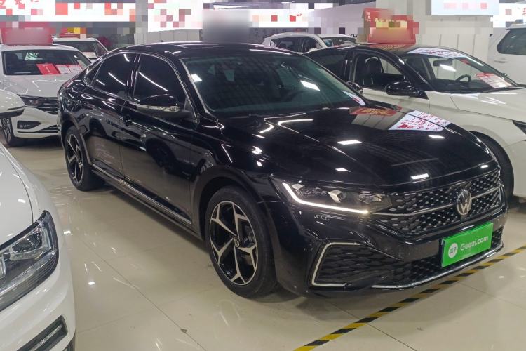 Used Volkswagen Passat 2024 330TSI Starry Elite Edition