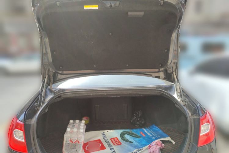 Used Hongqi H7 2015 2.0T Prestige Model Trunk