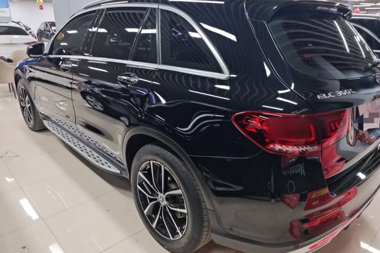 Used Mercedes-Benz GLC 2020 GLC 300 L 4MATIC Dynamic Edition Exterior 5