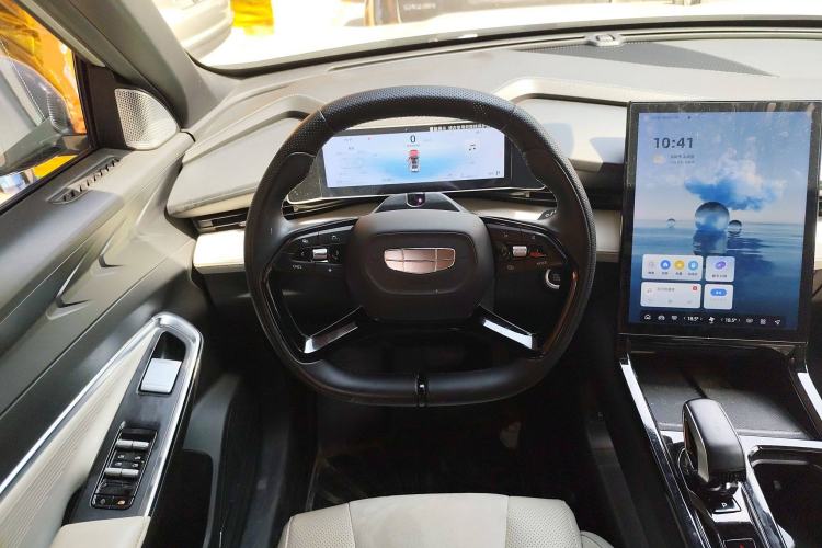 Used Geely Auto Emgrand X7 Sport 2023 Boyue COOL 1.5TD ZhiZun Edition
