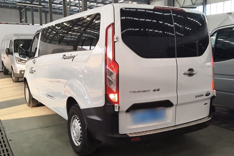 Used Ford Transit 2020 2.0T Diesel Multi-Function Commercial Vehicle Mid-Chassis Low-Roof Design with Dual Rear Doors Meeting China VI Emission Standards Exterior 2